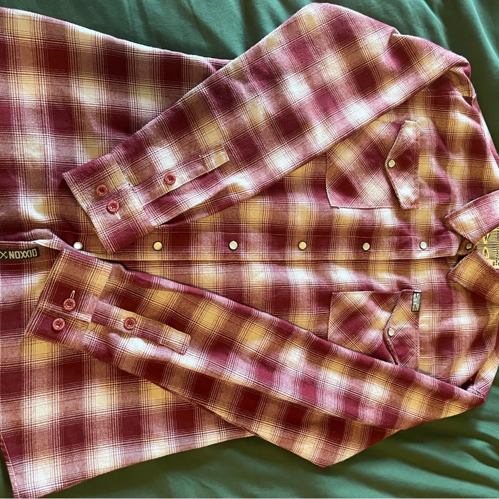 Women’s dixxon flannel. Badwood edition. Xl
